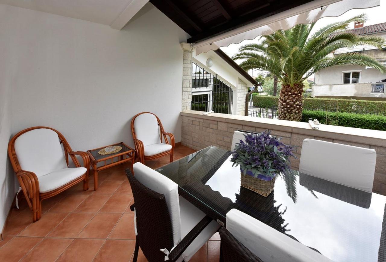 Apartments Lavizatic Πόρετς Εξωτερικό φωτογραφία
